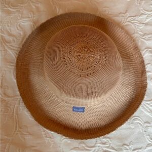 Wallaroo straw summer hat